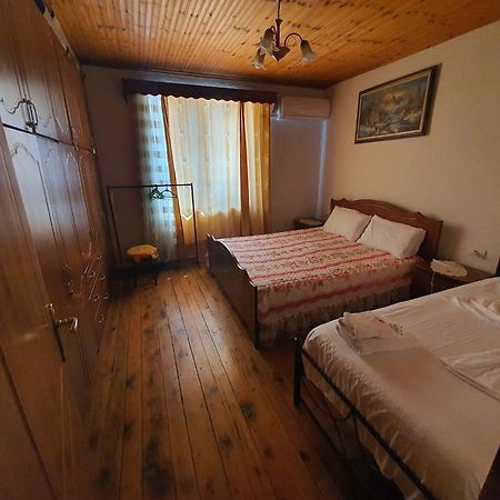 Gjirokastër Hida Guest House מראה חיצוני תמונה